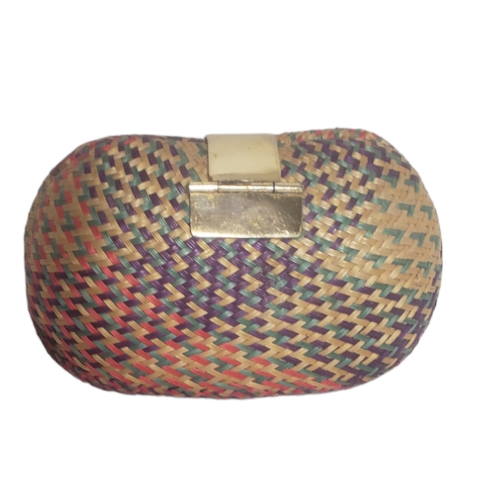 Desenyo Buntal Small Straw Clutch with Gold Toned hardware and Shoulder Chain.